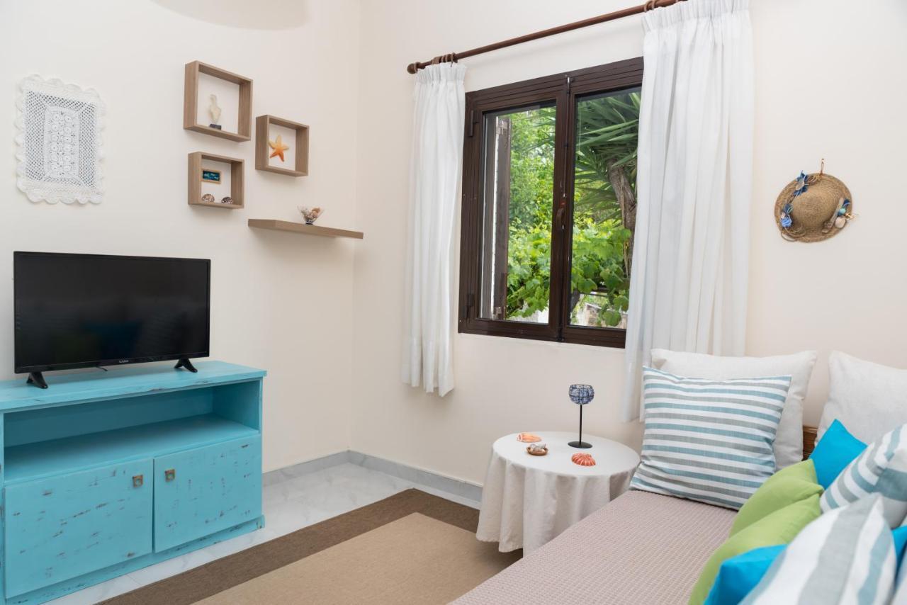 Iliochari Sea View Apartments Oropos - Kalamos Εξωτερικό φωτογραφία