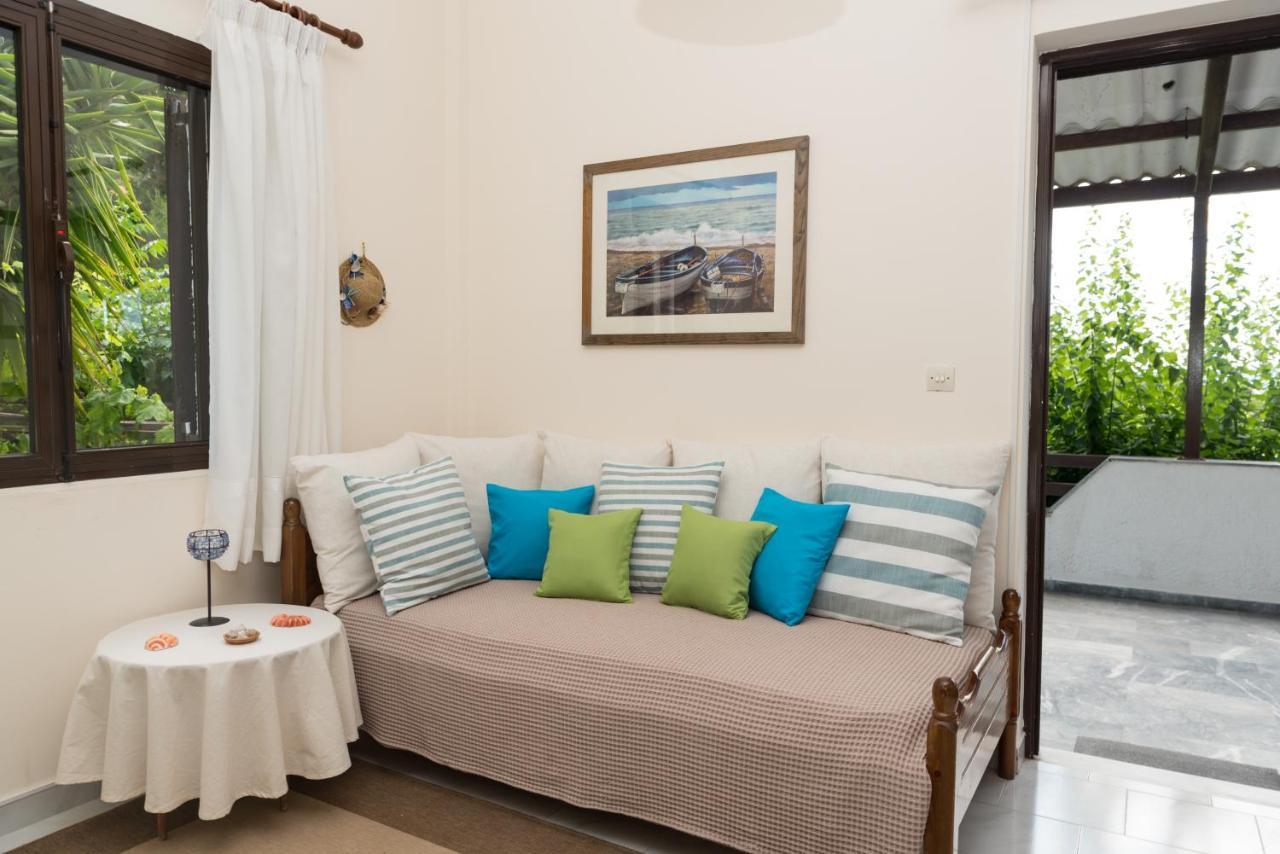 Iliochari Sea View Apartments Oropos - Kalamos Εξωτερικό φωτογραφία