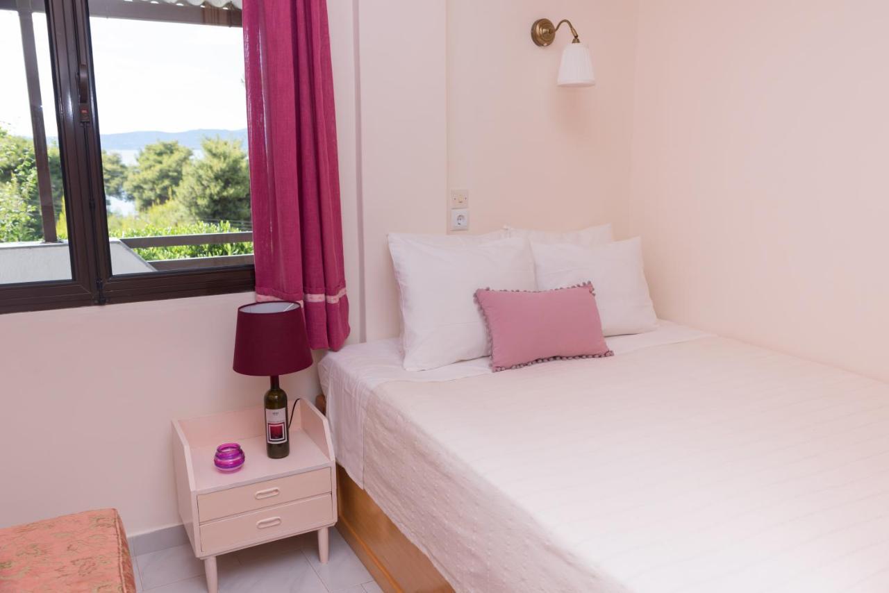 Iliochari Sea View Apartments Oropos - Kalamos Εξωτερικό φωτογραφία