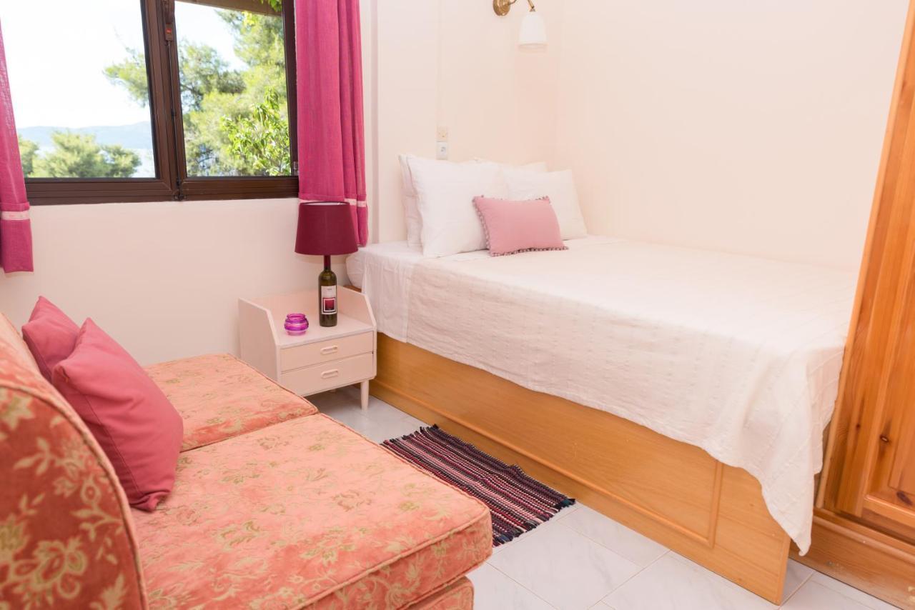 Iliochari Sea View Apartments Oropos - Kalamos Εξωτερικό φωτογραφία