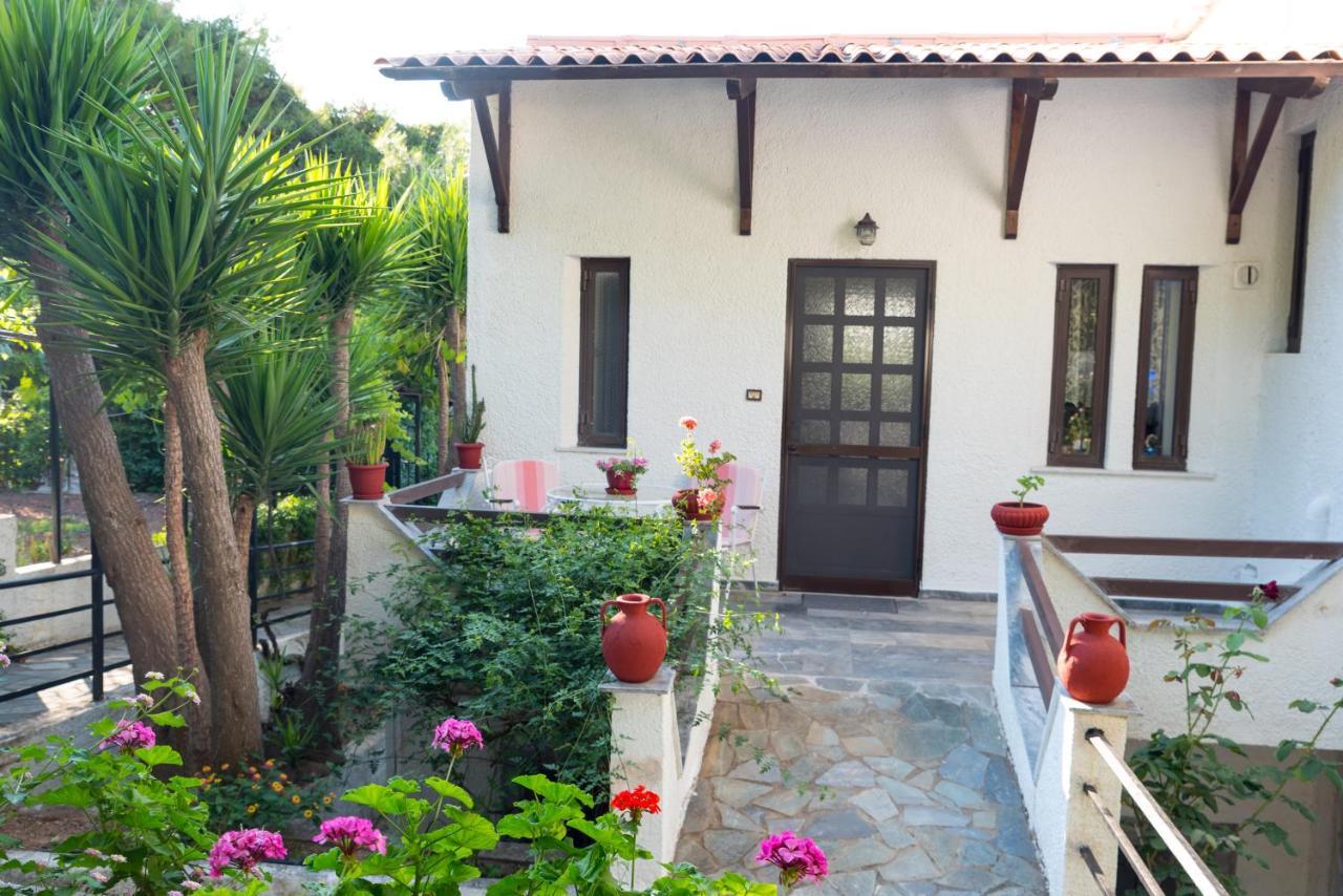 Iliochari Sea View Apartments Oropos - Kalamos Εξωτερικό φωτογραφία