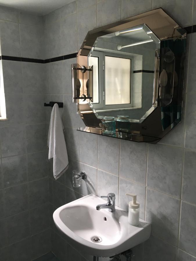 Iliochari Sea View Apartments Oropos - Kalamos Εξωτερικό φωτογραφία